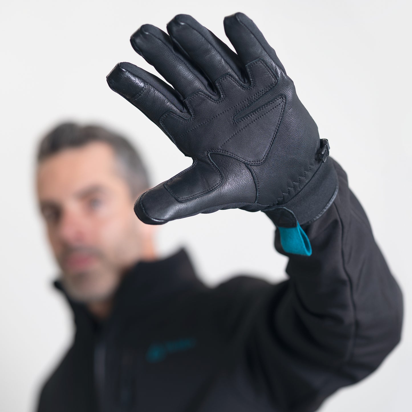 Peak Gloves